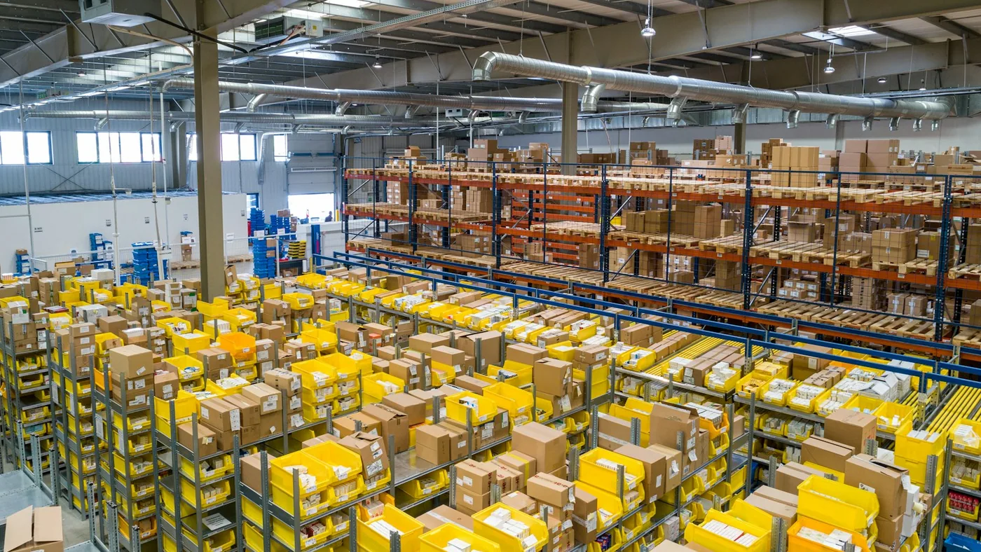 Gudang Distribusi Logistik dan Pengiriman Material Greenhouse Agro Prima